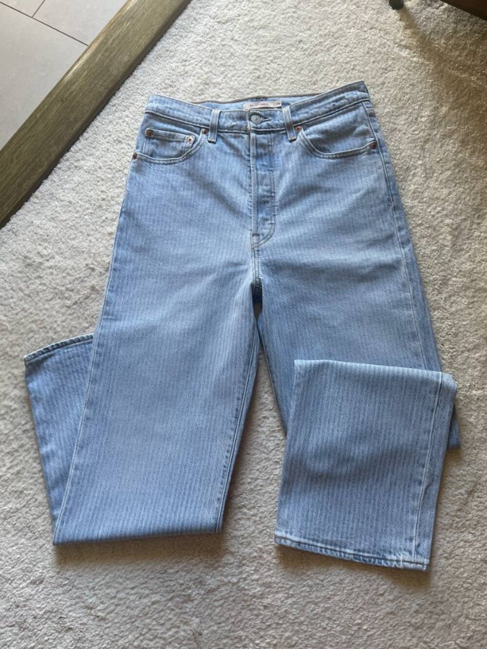 NWOT Levi’s Premium Ribcage Straight Ankle High Rise Striped Jeans Size 29/27